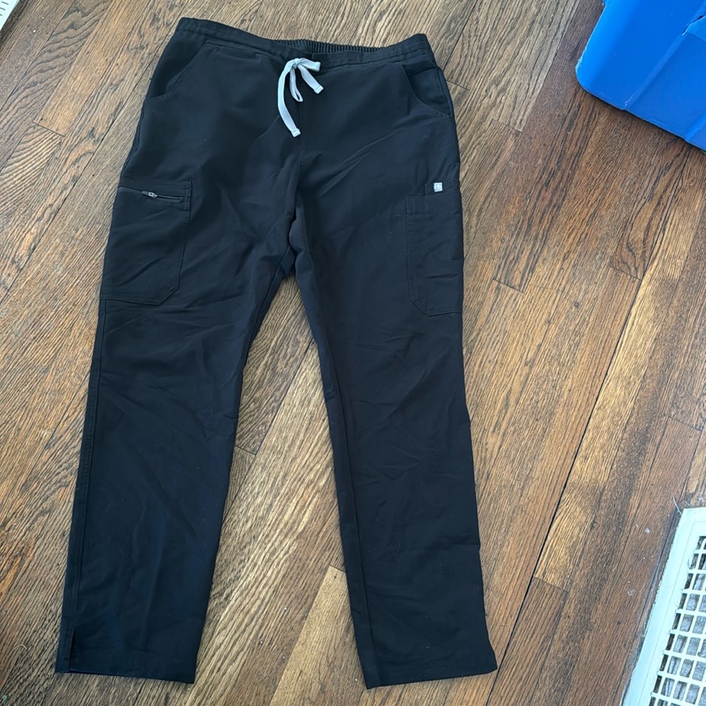 figs scrubs yola pant M black